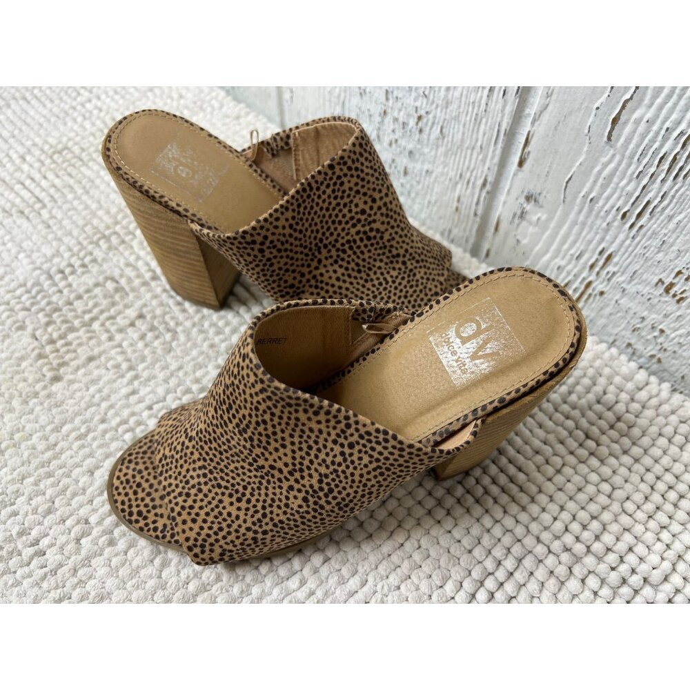 Dolce Vita woman's tan/blk animal print slip on mule 4" heal size 6.5